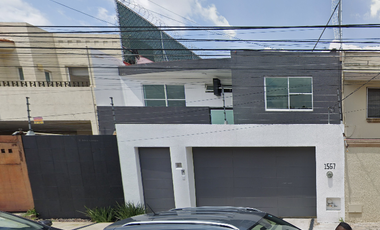 CASA EN PROVIDENCIA A 5 MIN DE HOSPITAL LOMAS PROVIDENCIA