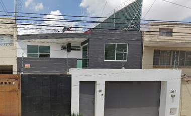 CASA EN PROVIDENCIA A 5 MIN DE HOSPITAL LOMAS PROVIDENCIA