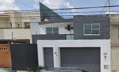 CASA EN PROVIDENCIA A 5 MIN DE HOSPITAL LOMAS PROVIDENCIA