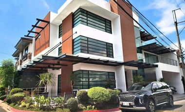 House and Lot for Sale in Mahogany Place 1 at Taguig City