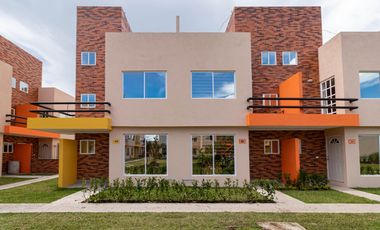 Casa con Rood Garden, seguridad en condominio en Yautepec Morelos