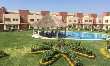 Casa con Rood Garden, seguridad en condominio en Yautepec Morelos