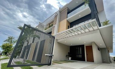 🏡 Discover Unmatched Luxury: Premium 4-Bedroom Duplex Residences in AFPOVAI Taguig 🌟