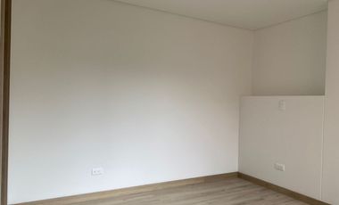 45084 Apartamento en arriendo en el sector Camino Verde