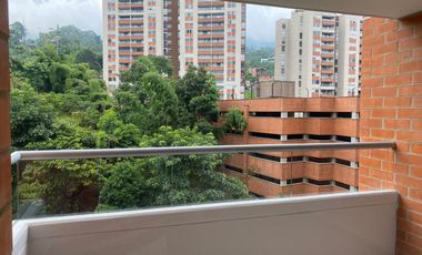 45084 Apartamento en arriendo en el sector Camino Verde