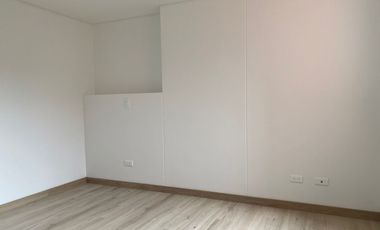 45084 Apartamento en arriendo en el sector Camino Verde