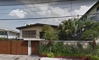 Vendo o arriendo casa comercial sector Urdesa Guayaquil