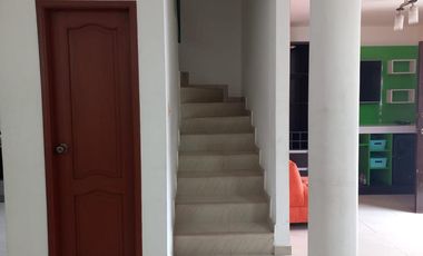 ALQUILER DE LINDA CASA TOTALMENTE AMOBLADA EN LOMA VISTA