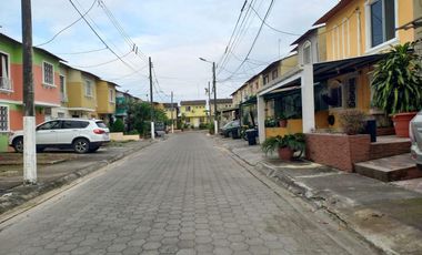 ALQUILER DE LINDA CASA TOTALMENTE AMOBLADA EN LOMA VISTA