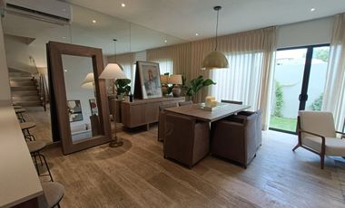 CASA EN VENTA  EN ARBOLADA BY CUMBRES. HERMOSA!!!!