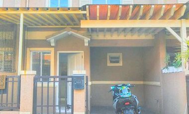 Townhouse For sale with 3 Bedrooms and 2 Toilet/Bath in Novaliches near Mindanao Ave. PH2797