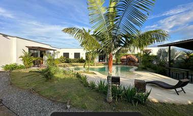 Casa campestre única a la venta en Restrepo-Meta