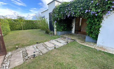 Casa campestre única a la venta en Restrepo-Meta
