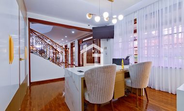Casa de Venta Con Piscina en Unioro, Machala