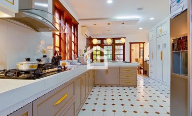 Casa de Venta Con Piscina en Unioro, Machala