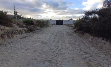 Espectacular Terreno Plano de 8157 M2, en Venta en Calderón Marianitas, DE OPORTUNIDAD.