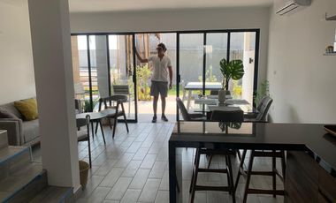 UTILICE SU CRÉDITO EN ÉSTA HERMOSA CASA EN CONDOMINIO CON DOBLE VIGILANCIA. SANTA FÉ