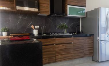 UTILICE SU CRÉDITO EN ÉSTA HERMOSA CASA EN CONDOMINIO CON DOBLE VIGILANCIA. SANTA FÉ