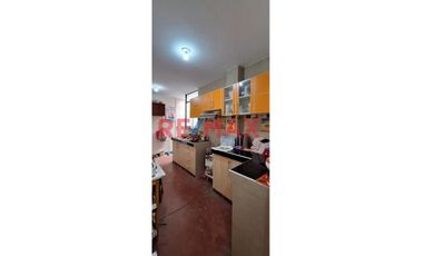Vendo Casa En Mariano Moreno -La Esperanza 161 M2 A 2 Cuadras Condorcanqui ID 1088063