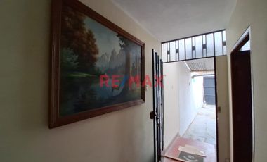 Vendo Casa En Mariano Moreno -La Esperanza 161 M2 A 2 Cuadras Condorcanqui ID 1088063