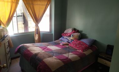 Casa ESQUINERA en venta, es  RENTERA tiene 3 departamentos, 3 locales coemrciales, Sector Martha Bucaram, Sur de Quito, Ecuador