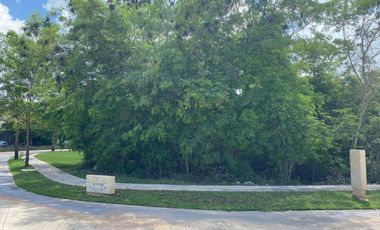 Terreno en venta en el Exclusivo Campo de golf Yuctán Country Club en Mérida. Vive la Experiencia del Golf y la Naturaleza