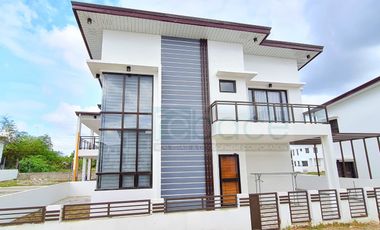 5Bedroom Accessible Single Detached House and Lot in Tanauan City - near Exit!
