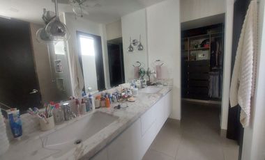 Samborondon, Vendo Hermoso Dto. con Terraza