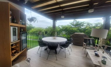 Samborondon, Vendo Hermoso Dto. con Terraza