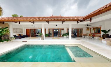 Leasehold - Luxurious Private Villa with Modern Amenities in Prime Location SeminyakDiscover an exceptional stand-alone private villa, perfectly posit