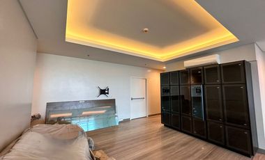VIRIDIAN IN GREENHILLS (5BR BI LEVEL PENTHOUSE) IN SAN CITY FOR SALE