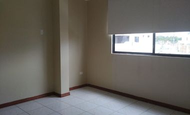 Samborondon, Se renta linda casa de 3 dormitorios con piscina