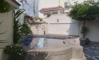 Samborondon, Se renta linda casa de 3 dormitorios con piscina