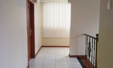 Samborondon, Se renta linda casa de 3 dormitorios con piscina