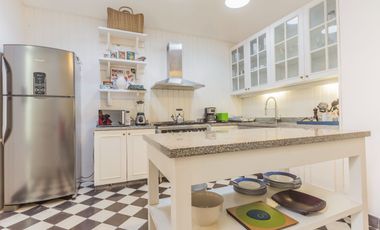 CASA EN VENTA EN BARRANCO