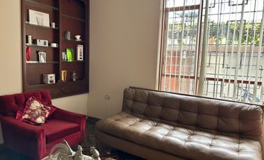 PUEBLO LIBRE LINDA CASA  EN  VENTA CERCA AVENIDA SUCRE