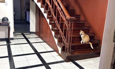 PUEBLO LIBRE LINDA CASA  EN  VENTA CERCA AVENIDA SUCRE