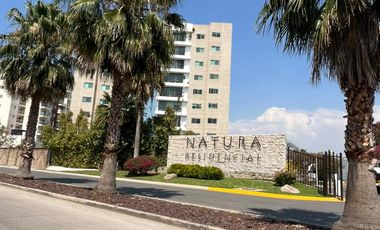 DEPARTAMENTO TOTALMENTE AMUEBLADO EN RENTA EN NATURA RESIDENCIAL, TORRE CON ALBERCA ,GYM Y CANCHA DE TENIS