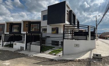 HERMOSAS CASAS CON AREA VERDE DE VENTA, Sector Plásticos Rival Ricaurte C1262