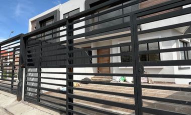 HERMOSAS CASAS CON AREA VERDE DE VENTA, Sector Plásticos Rival Ricaurte C1262