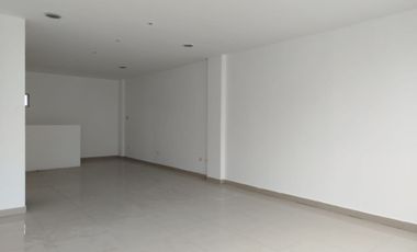 Local Comercial de Alquiler en Mix Center, 110 metros