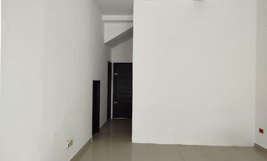 Local Comercial de Alquiler en Mix Center, 110 metros