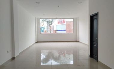 Local Comercial de Alquiler en Mix Center, 110 metros