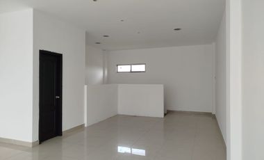 Local Comercial de Alquiler en Mix Center, 110 metros