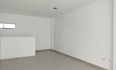 Local Comercial de Alquiler en Mix Center, 110 metros