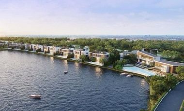 Lake Legend Bangna-Suvarnabhumi Luxury mansion, on the edge of the lake, the only one in Bangna area
