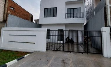 Rumah Baru Dijual 2 Lantai Siap Huni  Komplek Tanjungsari Asri Residence , Antapani Bandung