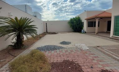 CASA EN RENTA RESIDENCIAL COLINAS DE SAN MIGUEL