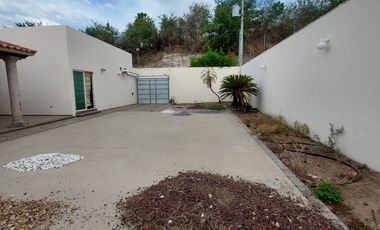 CASA EN RENTA RESIDENCIAL COLINAS DE SAN MIGUEL