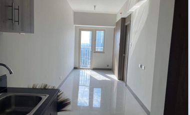 FOR RENT 1 BEDROOM UNIT AT COAST RESIDENCES PASAY CITY